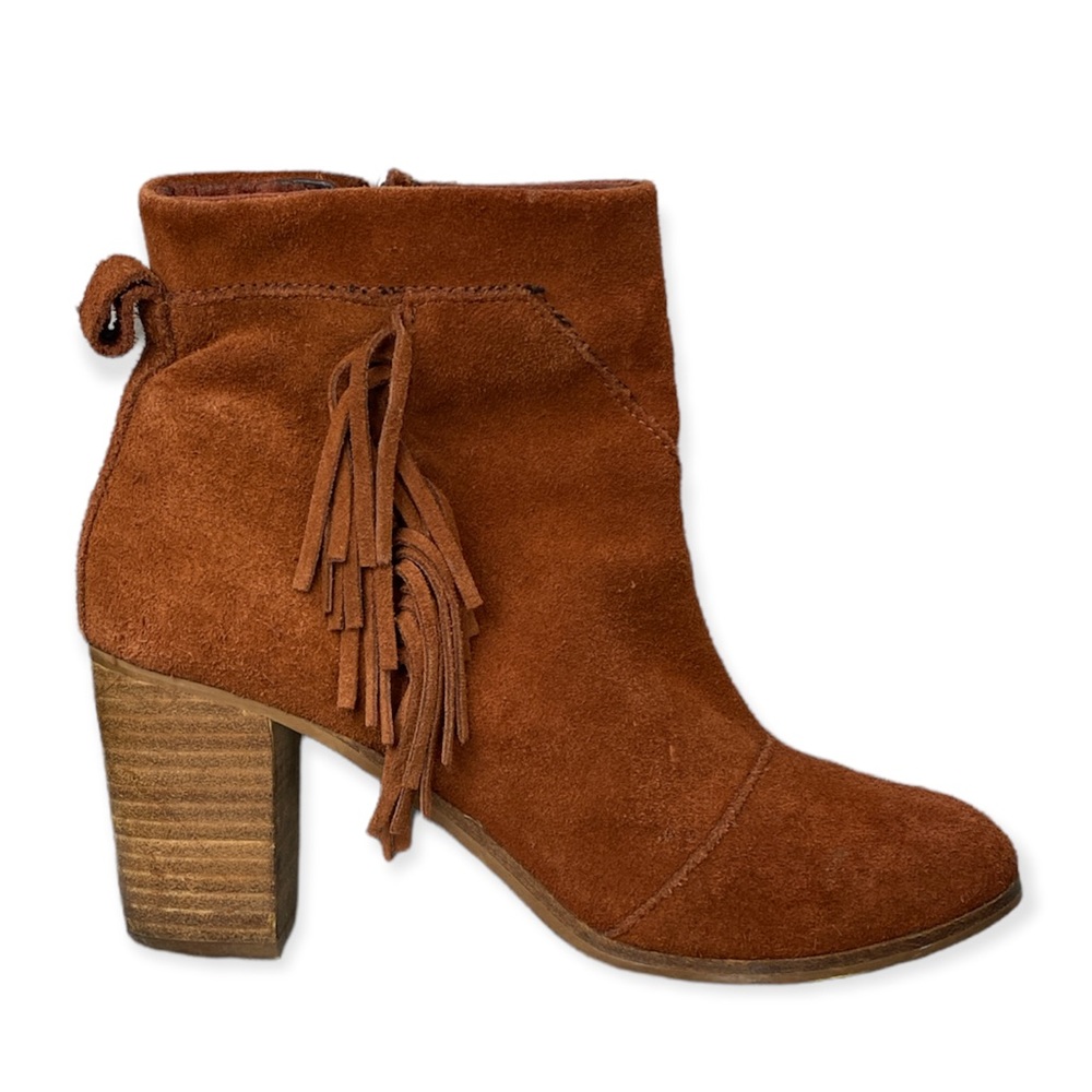 TOMS Lunata Fringe Western Style Boots Booties in burnt orange size 8.5
